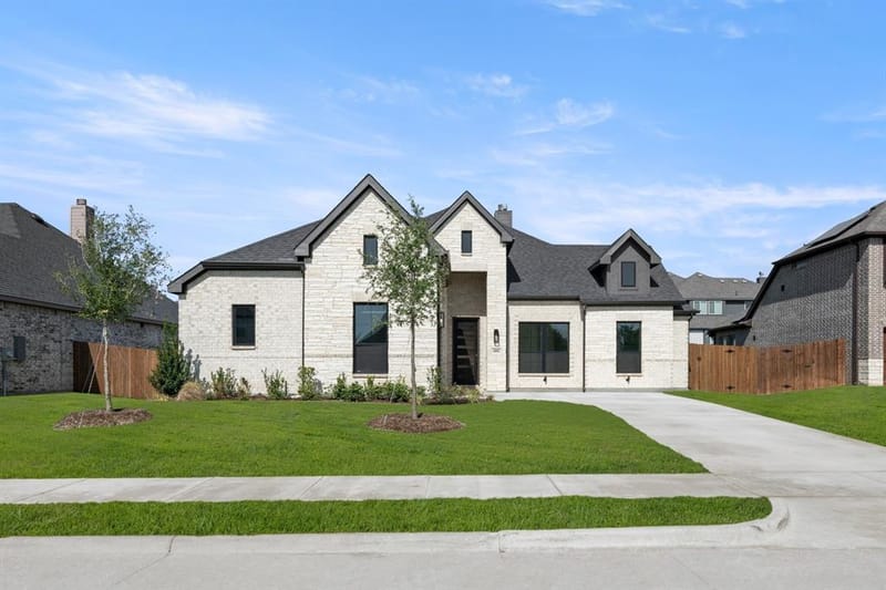 4801 Nomad Drive, Midlothian TX 76065 - Photo 2