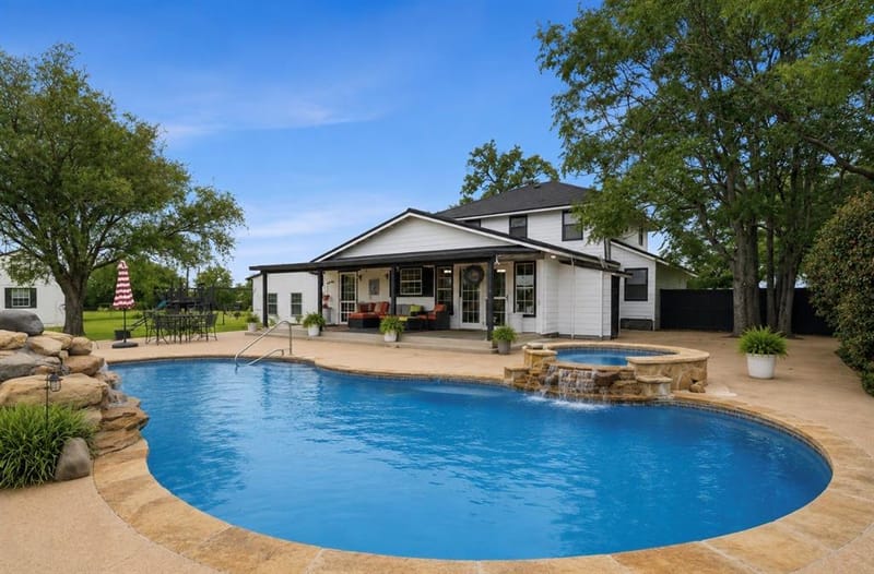 2182 Sunflower Road, Paradise TX 76073 - Photo 2