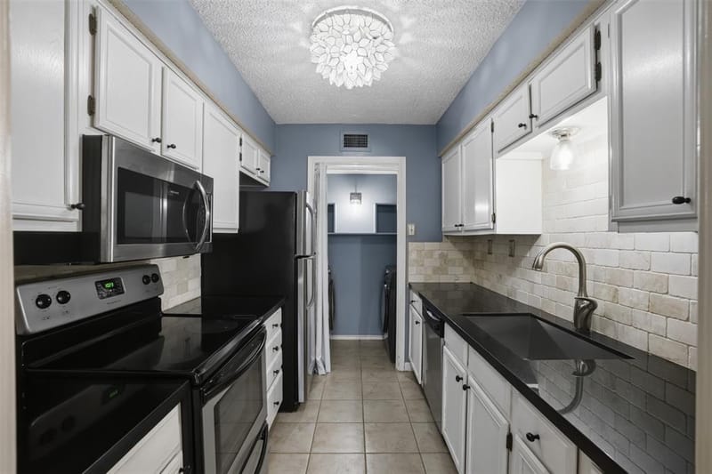 16301 Ledgemont Lane # 281, Addison TX 75001 - Photo 8