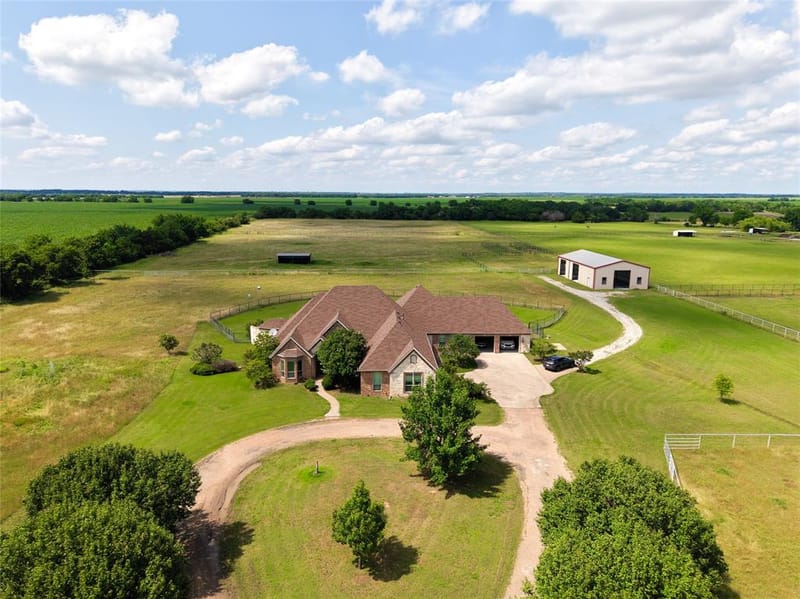 2300 Berend Road, Pilot Point TX 76258