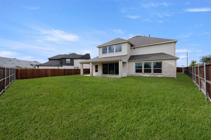 7104 River Bluff Court, Grand Prairie TX 75054 - Photo 3