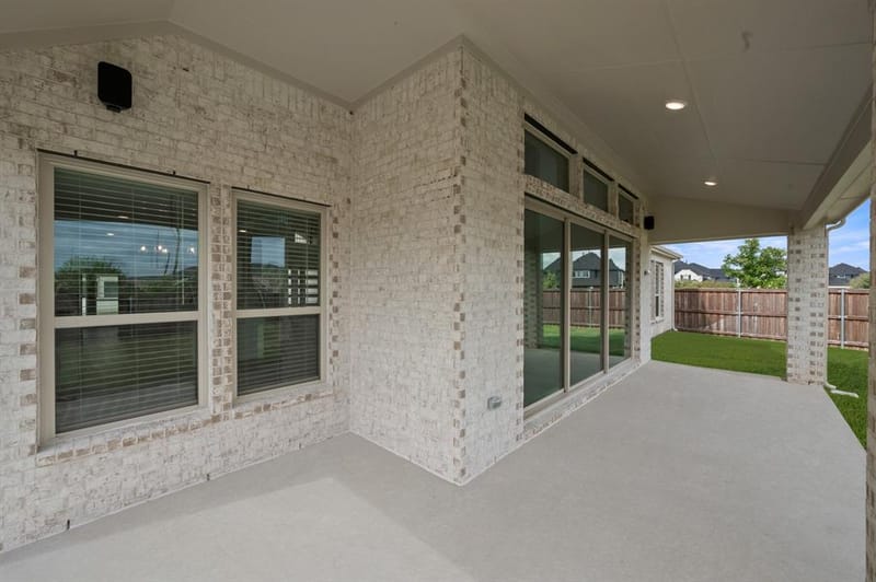 7104 River Bluff Court, Grand Prairie TX 75054 - Photo 5