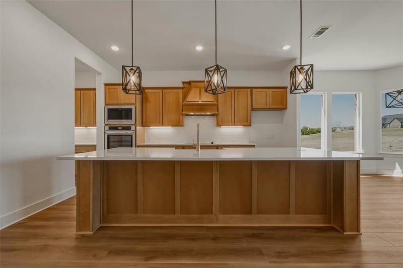 707 Water Side Drive, Van Alstyne TX 75495 - Photo 10