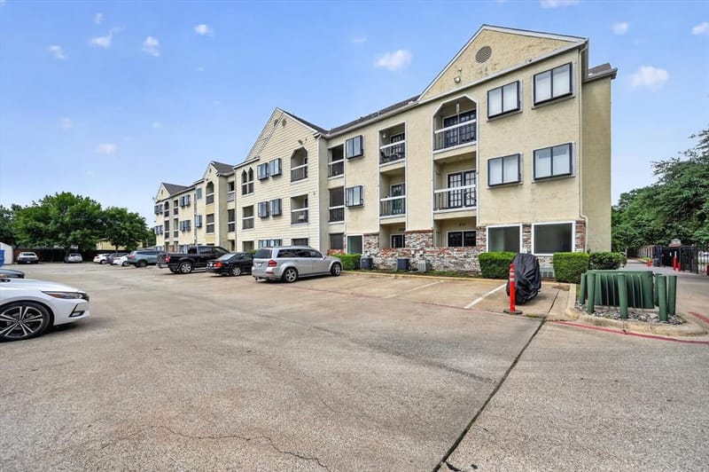 4800 W Lovers Lane # 502, Dallas TX 75209 - Photo 2