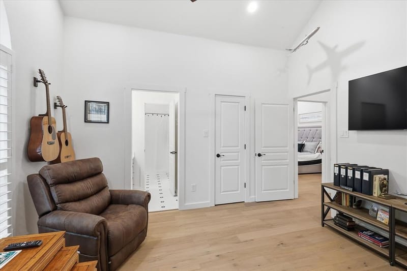 101 W Oak Shores Drive, Cross Roads TX 76227 - Photo 20