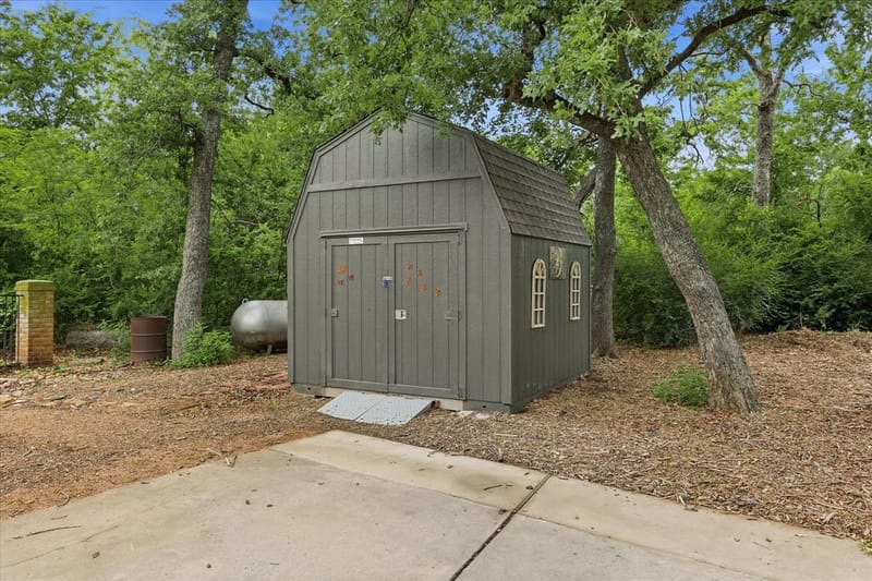 101 W Oak Shores Drive, Cross Roads TX 76227 - Photo 40