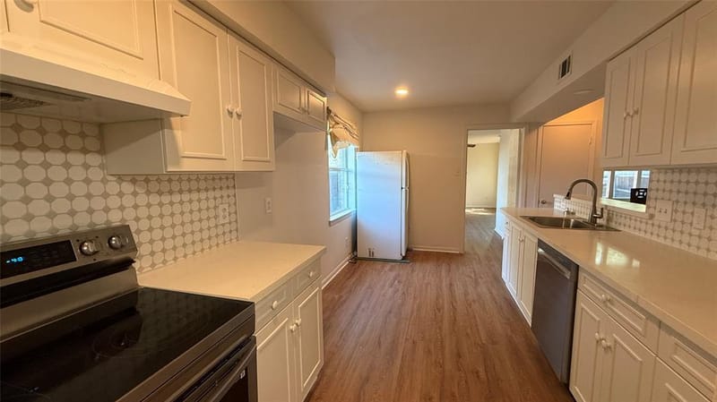 13329 Southview Lane, Dallas TX 75240 - Photo 7