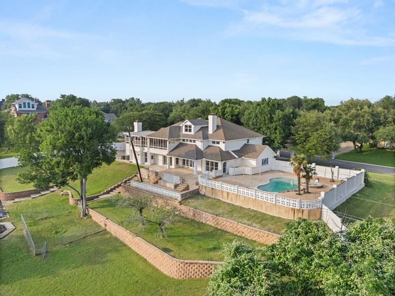 14010 Horseshoe Circle, Woodway TX 76712 - Photo 7