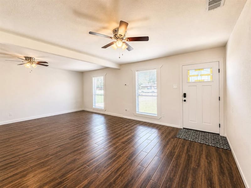 730 Rolling Ridge Lane, Duncanville TX 75116 - Photo 6