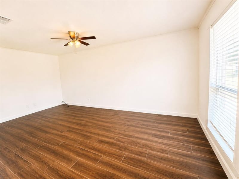 730 Rolling Ridge Lane, Duncanville TX 75116 - Photo 4