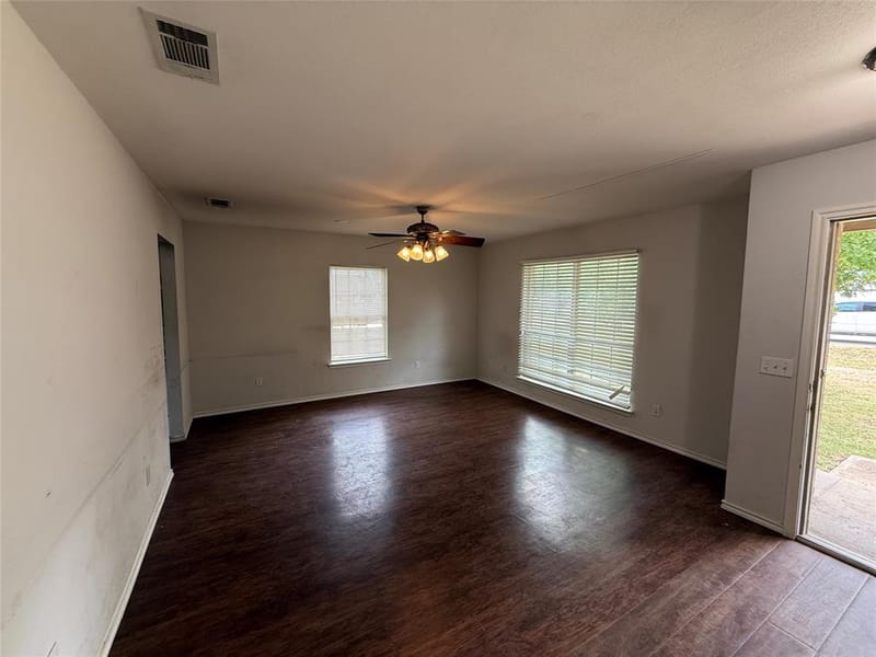 10937 Rockstone Drive, Balch Springs TX 75180 - Photo 4