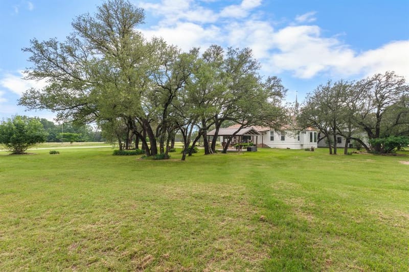 487 Number Ten Downing Street, China Spring TX 76633 - Photo 4