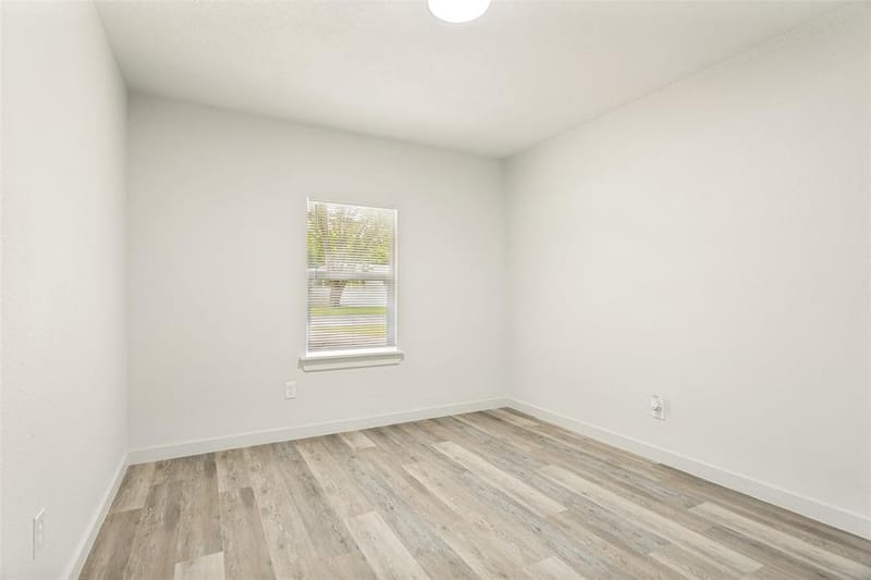 128 NW Lorna Street, Burleson TX 76028 - Photo 22