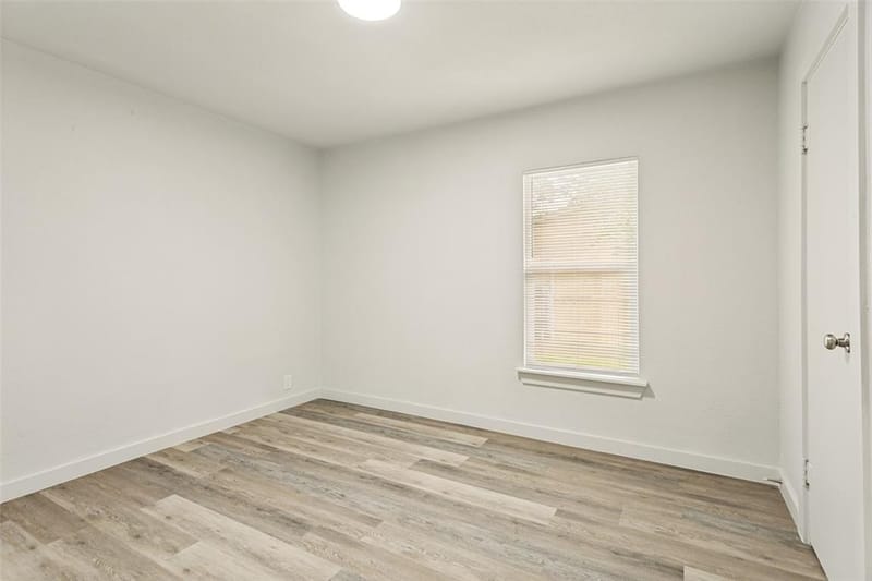 128 NW Lorna Street, Burleson TX 76028 - Photo 20