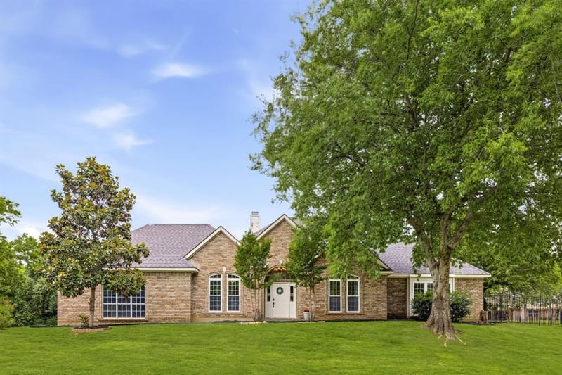 1092 Holly Lane, Lewisville TX 75067 - Photo 2