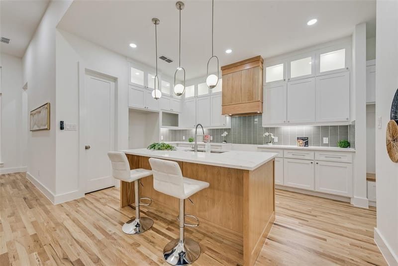 3530 Gibsondell Avenue, Dallas TX 75211 - Photo 16