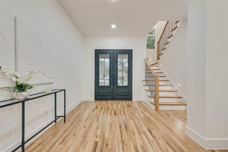 3530 Gibsondell Avenue, Dallas TX 75211 - Photo 9