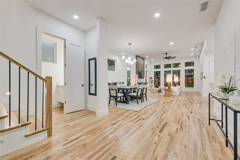 3530 Gibsondell Avenue, Dallas TX 75211 - Photo 8