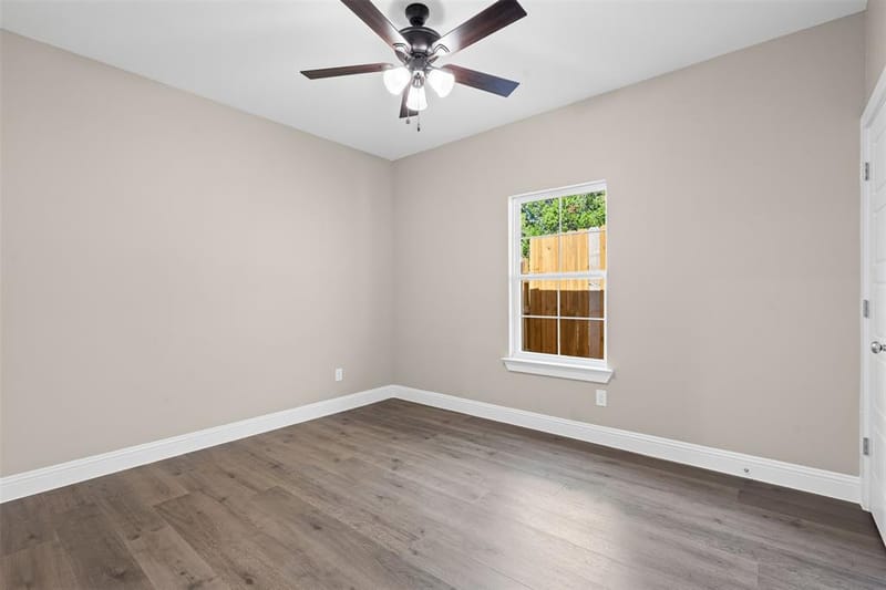 913 Pease River Drive, Granbury TX 76048 - Photo 26