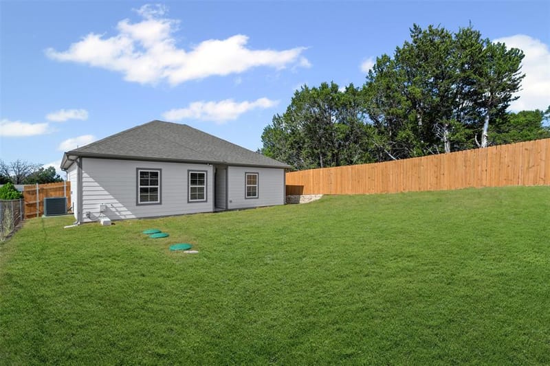 913 Pease River Drive, Granbury TX 76048 - Photo 37