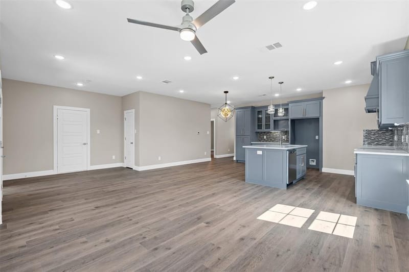 913 Pease River Drive, Granbury TX 76048 - Photo 19