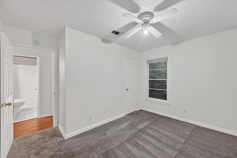 5555 Pinson Street, Fort Worth TX 76119 - Photo 17