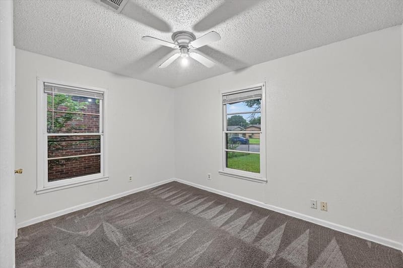 5555 Pinson Street, Fort Worth TX 76119 - Photo 16