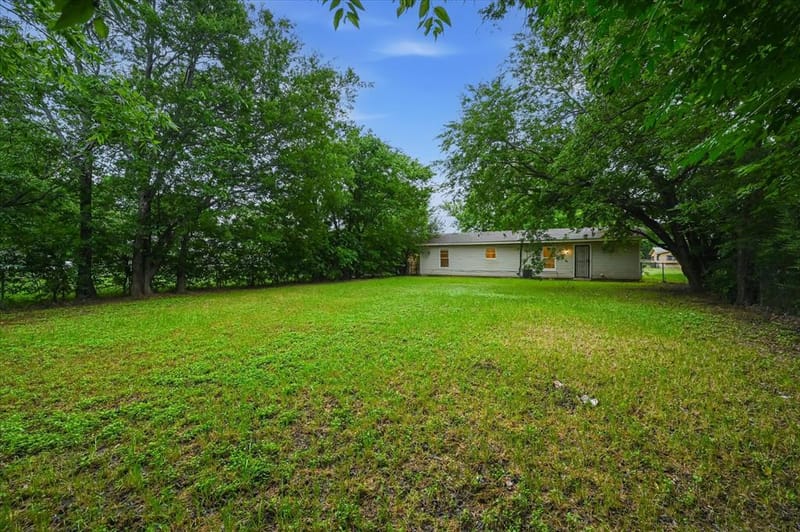 5555 Pinson Street, Fort Worth TX 76119 - Photo 26