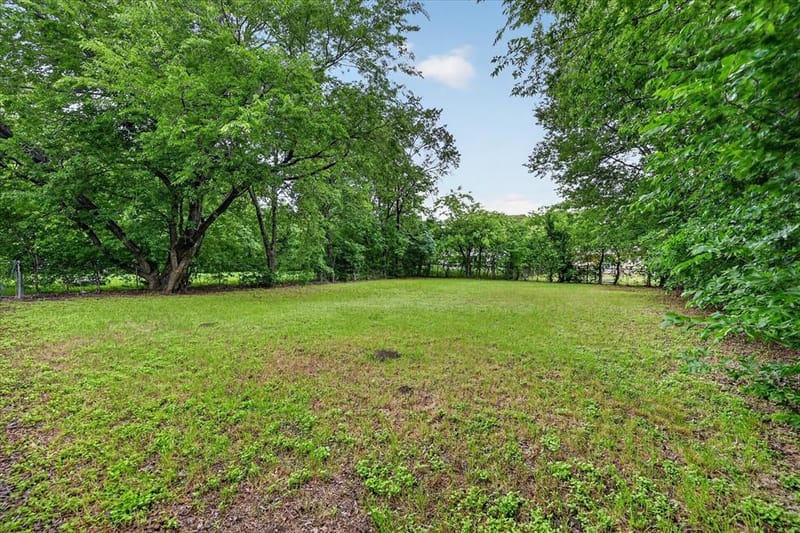 5555 Pinson Street, Fort Worth TX 76119 - Photo 22