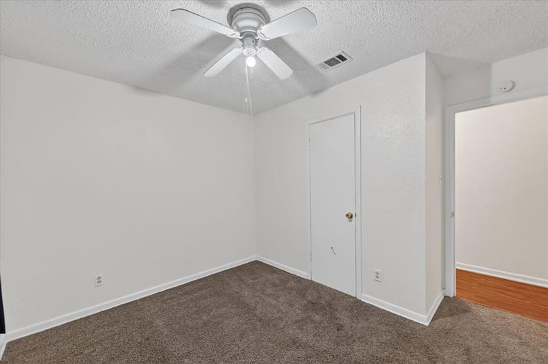 5555 Pinson Street, Fort Worth TX 76119 - Photo 15