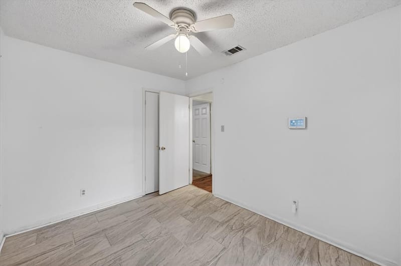 5555 Pinson Street, Fort Worth TX 76119 - Photo 19