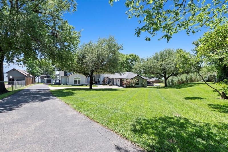 1301 Oak Hill Drive, Kemp TX 75143 - Photo 38