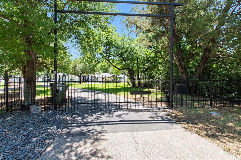 1301 Oak Hill Drive, Kemp TX 75143 - Photo 39