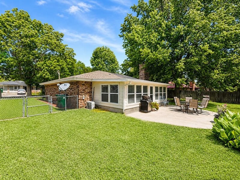 1207 Friona Street, Bowie TX 76230 - Photo 5
