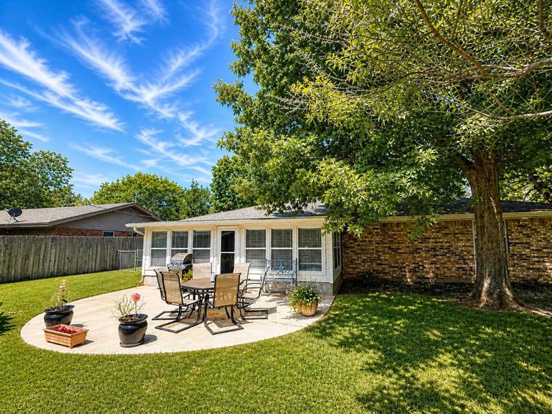 1207 Friona Street, Bowie TX 76230 - Photo 4