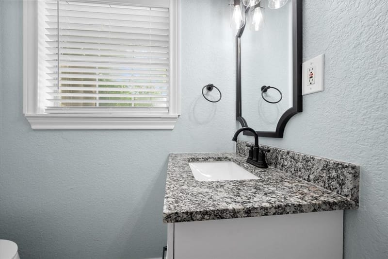 4521 Calmont Avenue, Fort Worth TX 76107 - Photo 22