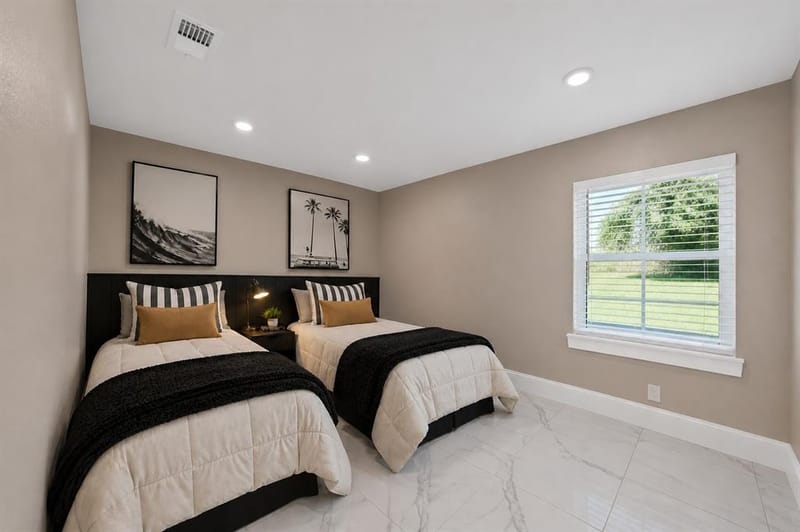 620 E 6Th Street, Springtown TX 76082 - Photo 12