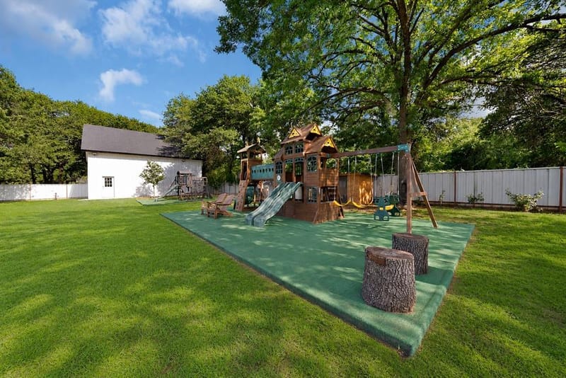 620 E 6Th Street, Springtown TX 76082 - Photo 28
