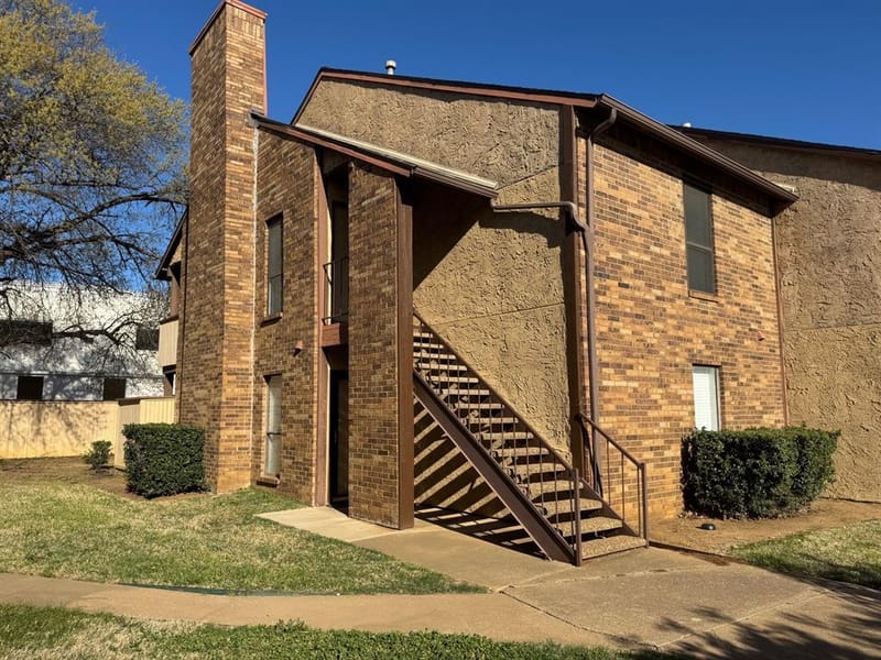 1200 Calico Lane # 820, Arlington TX 76011 - Photo 2