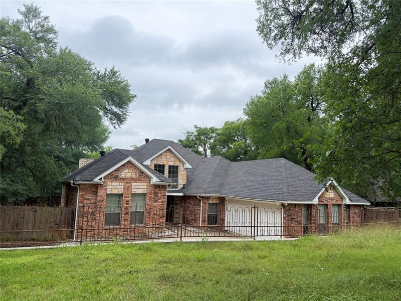 3850 Lucena Court, Grand Prairie TX 75052