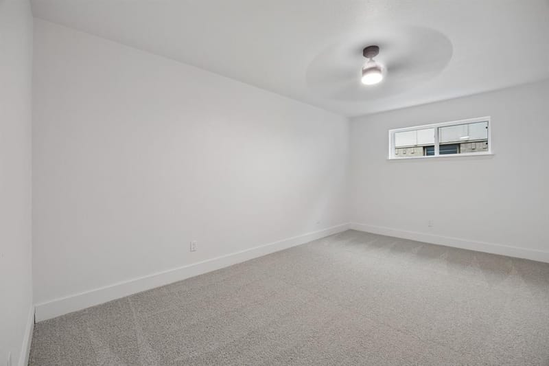 2524 Glen Lea Drive, Irving TX 75062 - Photo 9