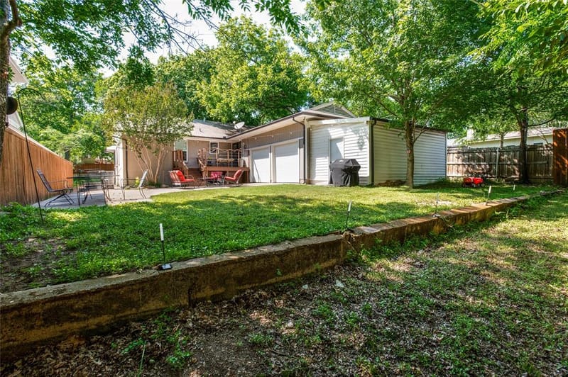 9020 Westbriar Drive, Dallas TX 75228 - Photo 30