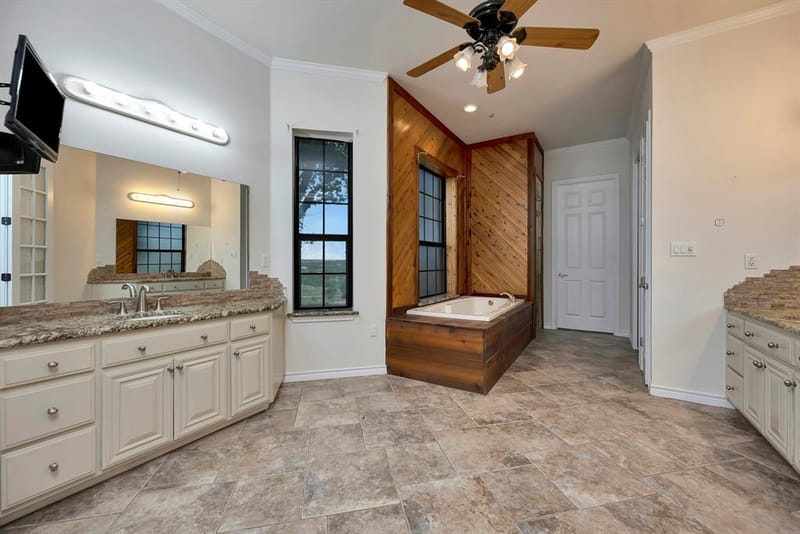 5520 White Settlement Road, Weatherford TX 76087 - Photo 27