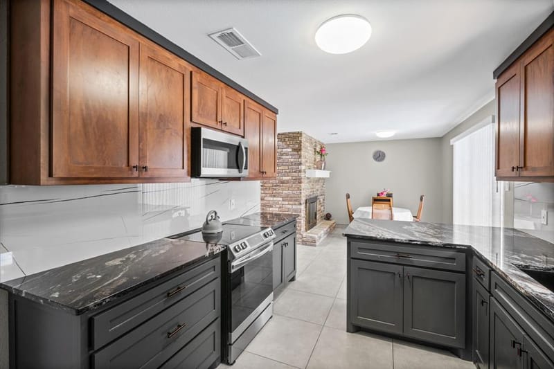 1023 Auburn Drive, Arlington TX 76012 - Photo 6