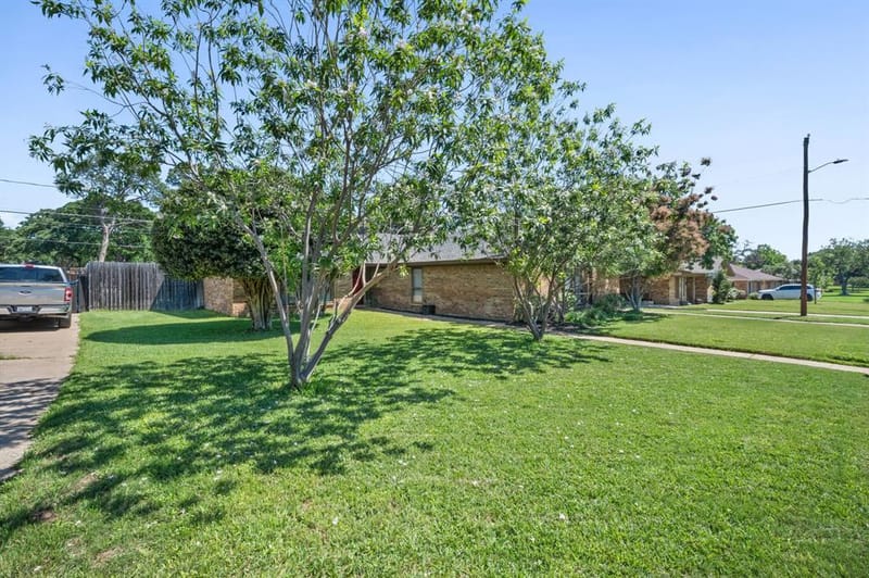 1023 Auburn Drive, Arlington TX 76012 - Photo 24