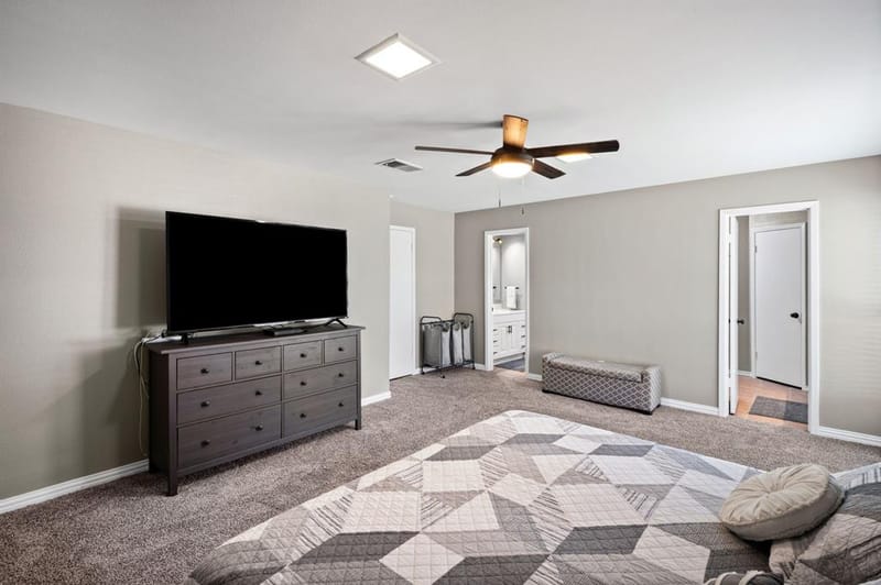 1023 Auburn Drive, Arlington TX 76012 - Photo 10