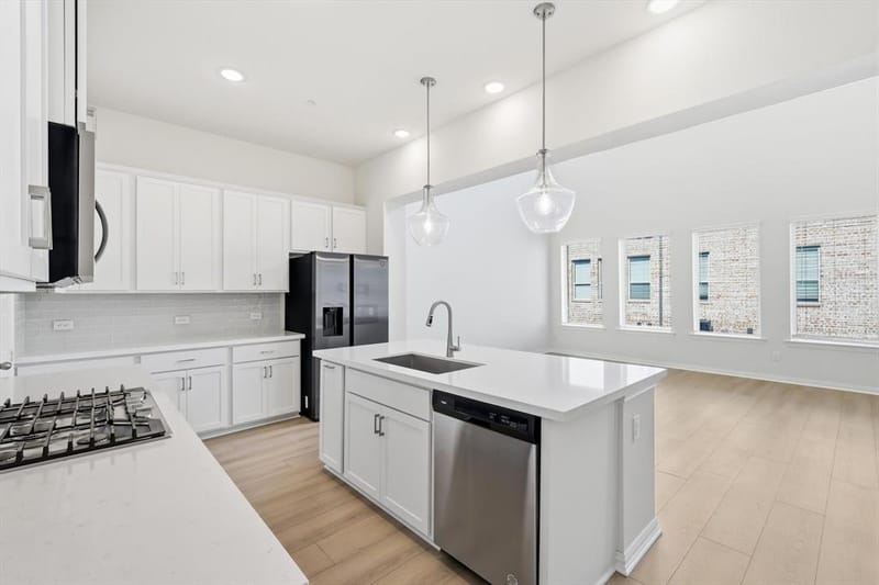 321 Ukiah Street, Lewisville TX 75056 - Photo 4