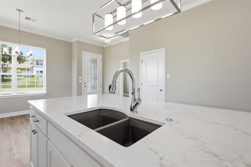 5126 Country Club Drive, Granbury TX 76049 - Photo 13