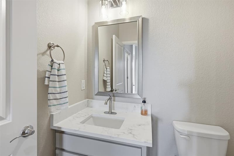 5126 Country Club Drive, Granbury TX 76049 - Photo 17