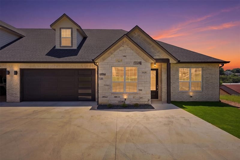 5126 Country Club Drive, Granbury TX 76049